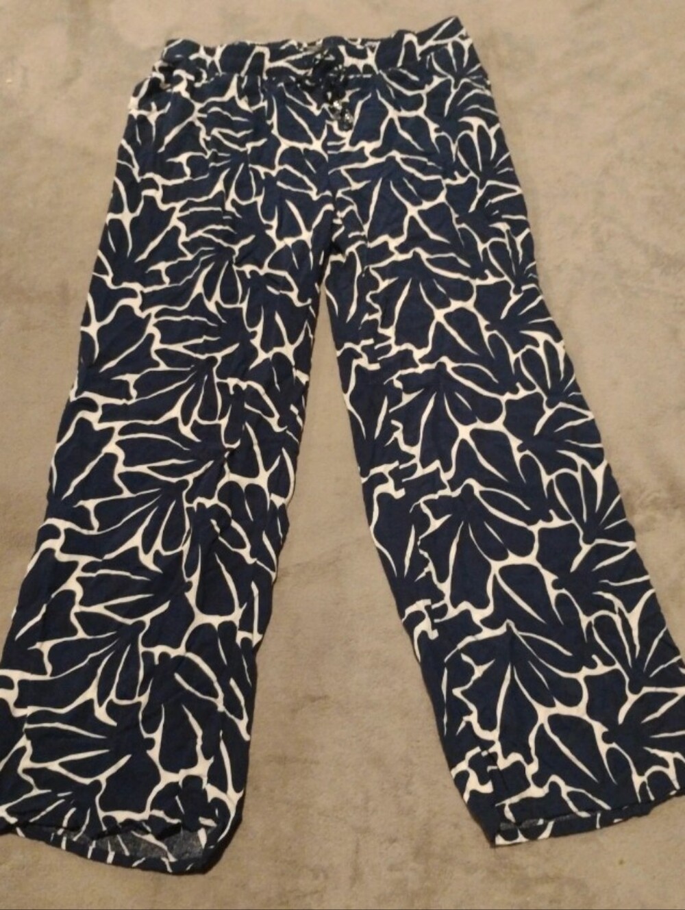 Love Wish Maternity Navy Blue Floral Print Wide Leg Rayon Pants - Size S